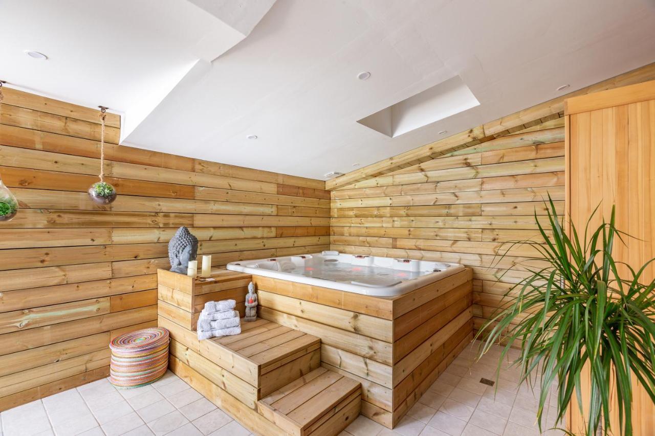 Le Comptoir Des Ecoliers Bed and Breakfast Gémozac Eksteriør billede