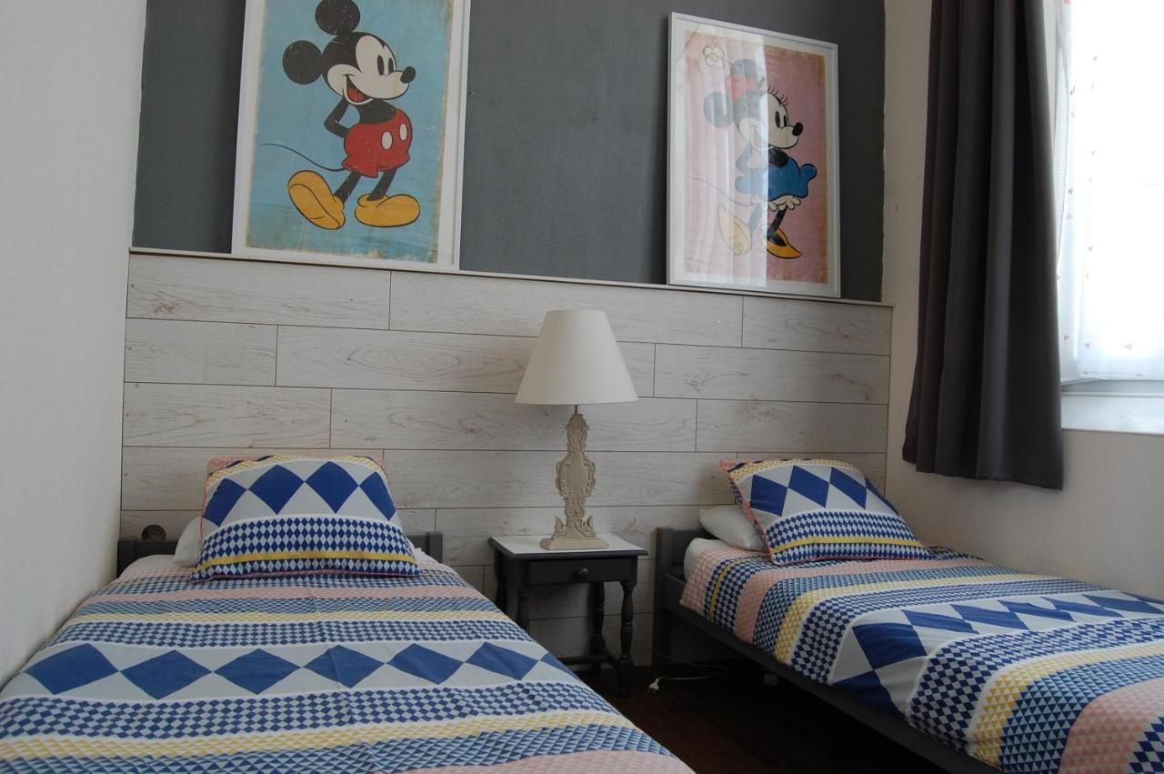 Le Comptoir Des Ecoliers Bed and Breakfast Gémozac Eksteriør billede